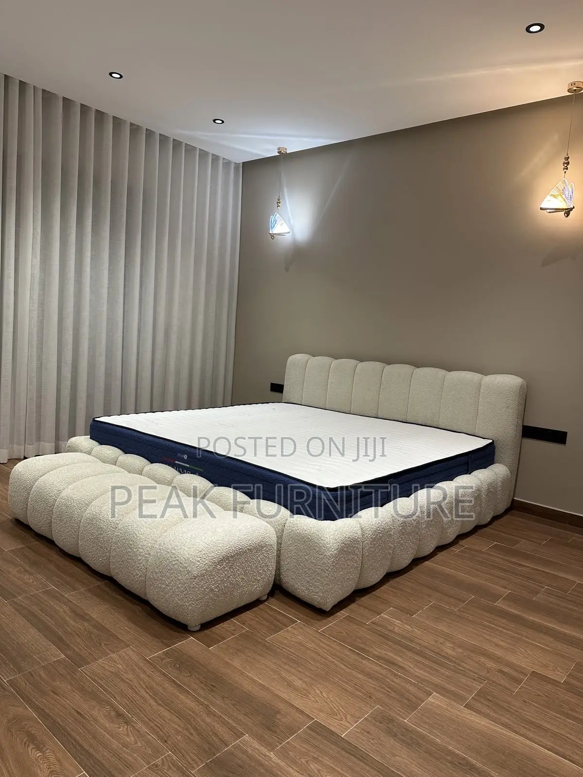 Luxury Bubble Bed With Bench 6 by 6