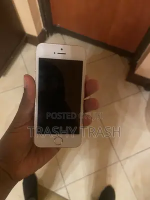 Apple iPhone SE 64 GB White