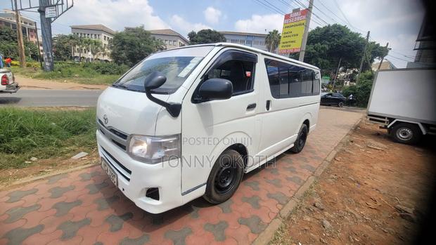 Toyota HiAce 2013 White - thumbnail 3