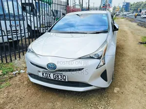 Toyota Prius 2018 Silver