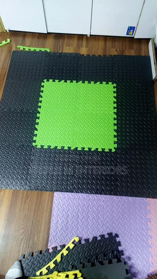 Build a Fort 30cm*30cm Interlocking Cubes for Creative Play