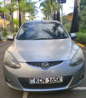 Mazda Demio 2011 Silver