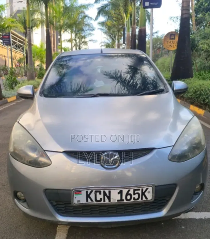 Mazda Demio 2011 Silver