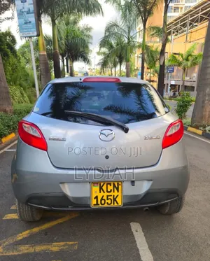 Mazda Demio 2011 Silver