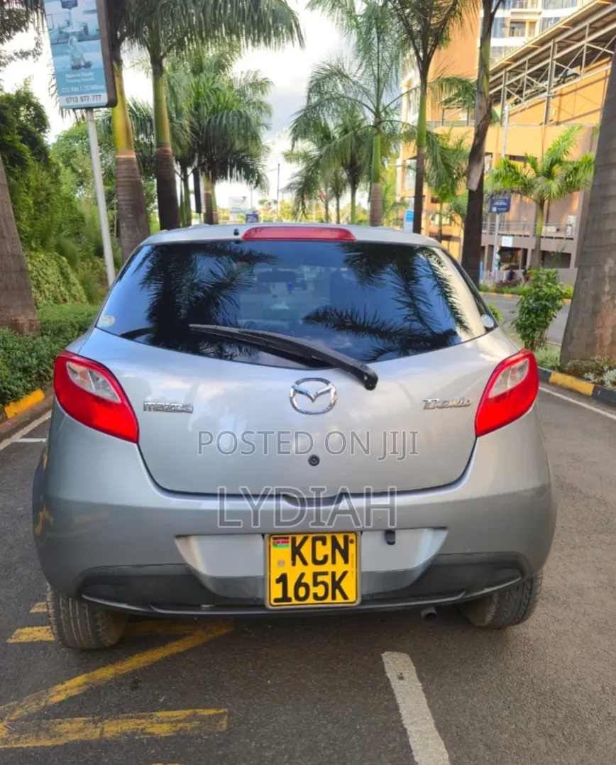 Mazda Demio 2011 Silver