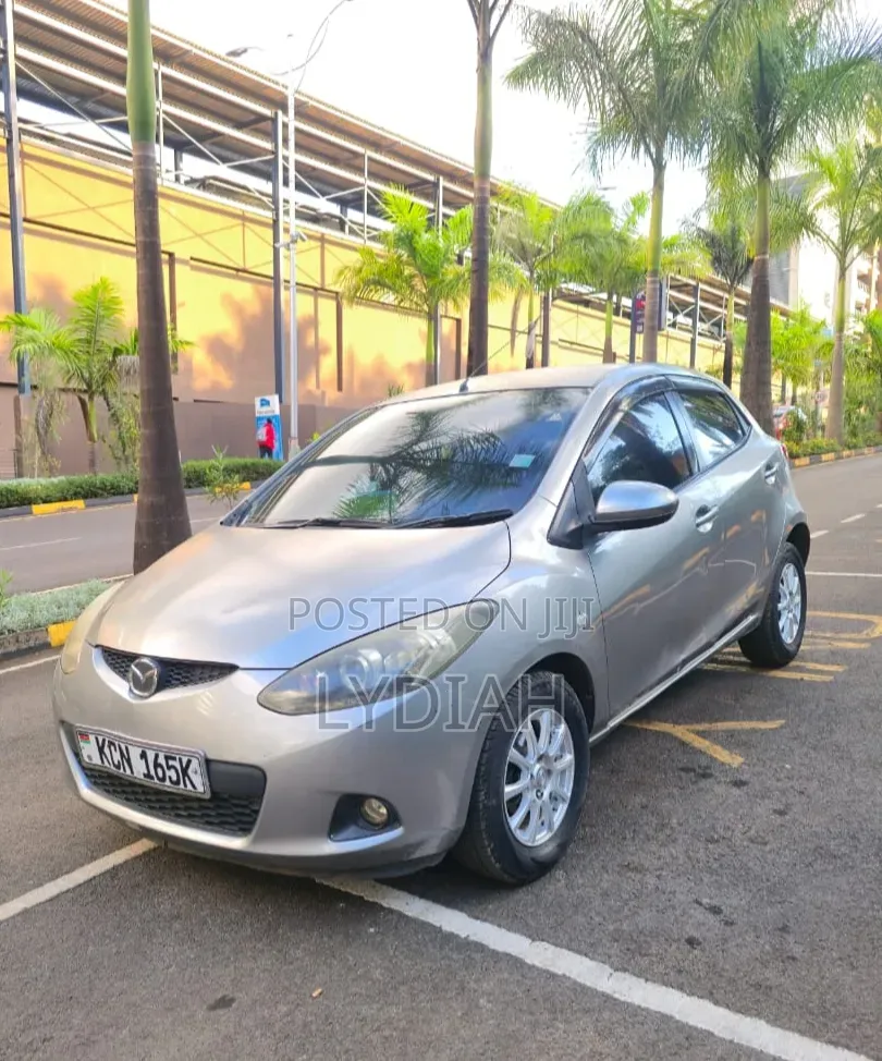 Mazda Demio 2011 Silver