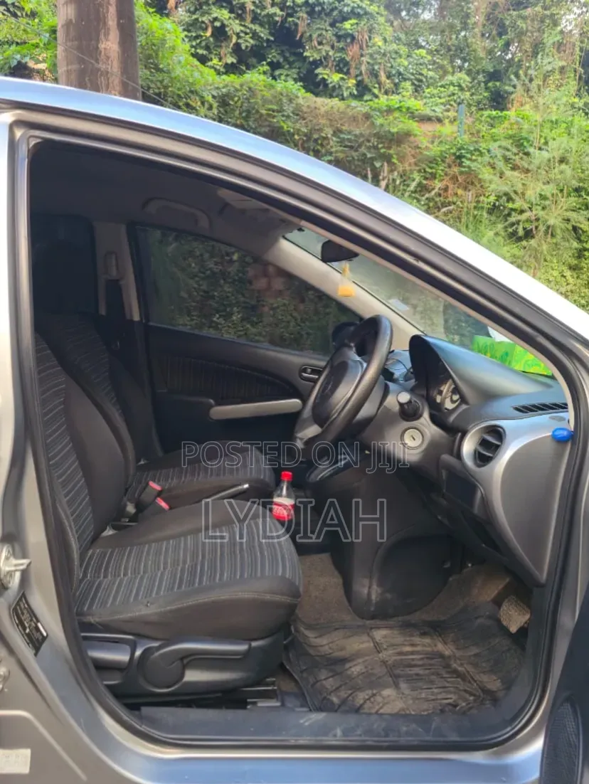 Mazda Demio 2011 Silver