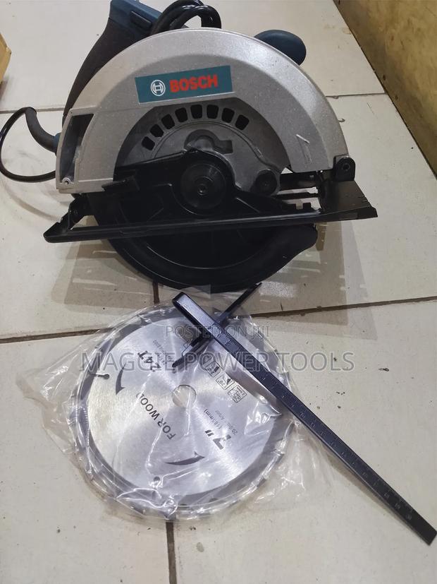 Well Performing and Heavy Duty Circular Saw /7" Circular Saw