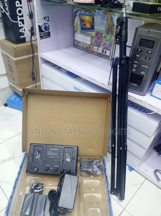 Pro Led 600 Bi-Color Led Light With Tripod Stand