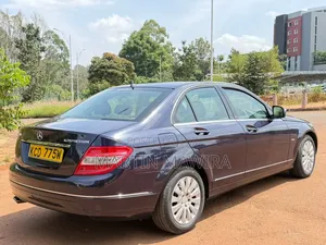 Mercedes-Benz C200 2009 Gray