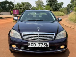 Mercedes-Benz C200 2009 Gray