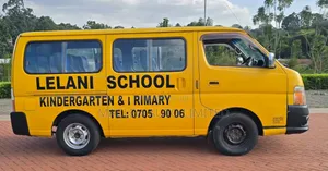 Nissan Caravan (Urvan) 2010 Yellow