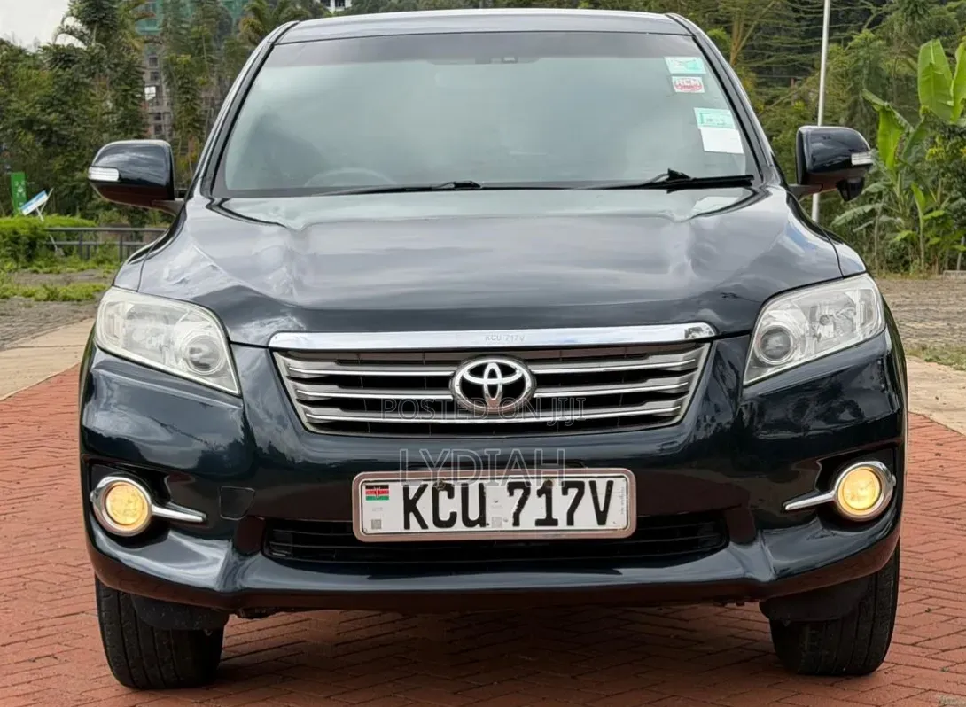 Toyota Vanguard 2013 Black