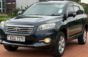 Toyota Vanguard 2013 Black