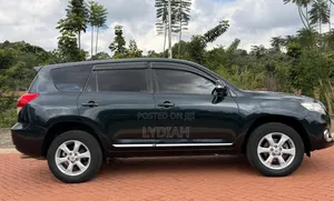 Toyota Vanguard 2013 Black