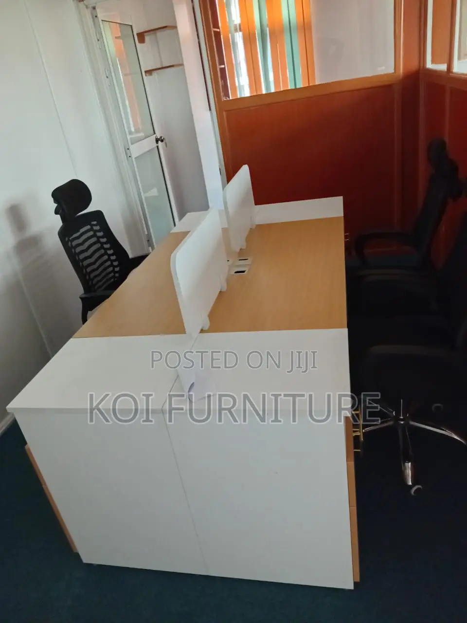 Office Desk : 4-Person Wooden Workstation Desk
