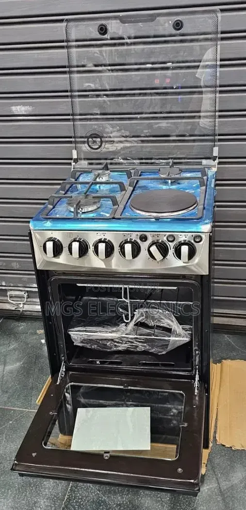 Smartpro 50 55 3g 1e Standing Cooker at 18600
60*60 3+1 25700
