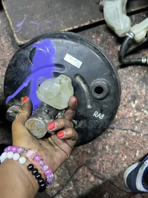 Noah 2014 Brake Booster