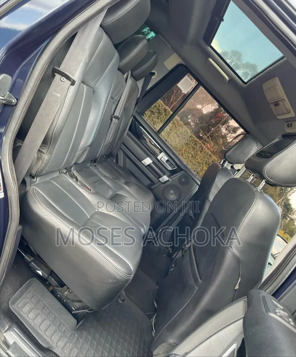 Land Rover Discovery 2009 Blue