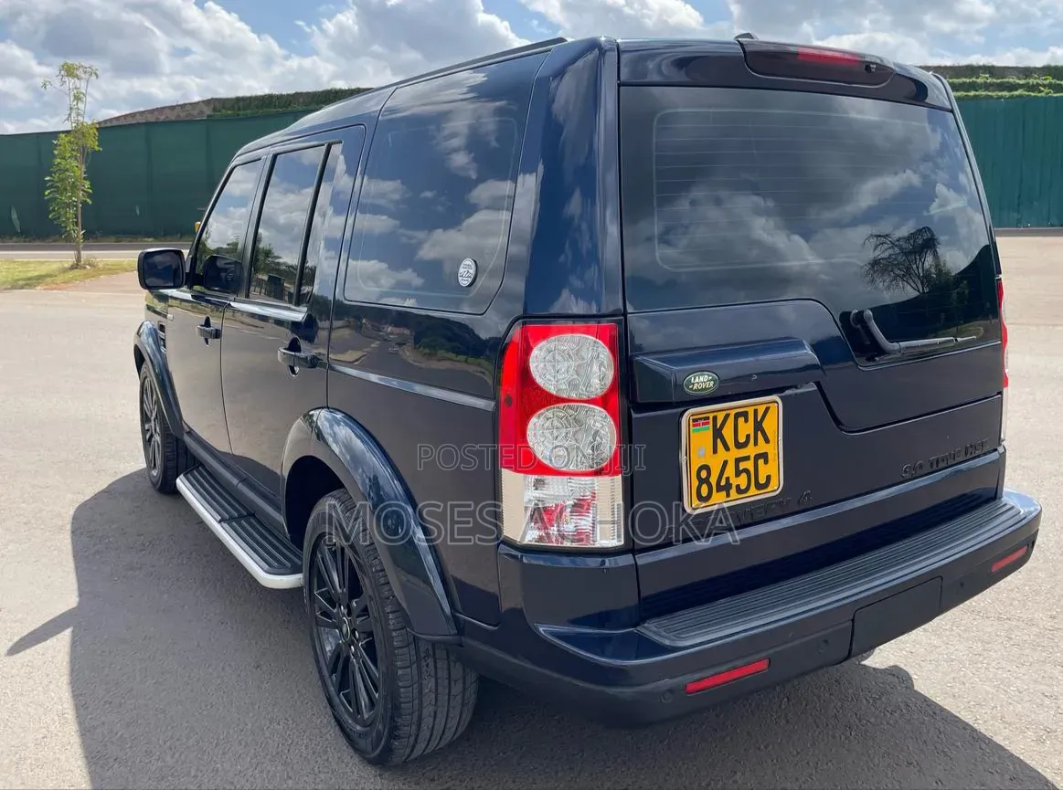 Land Rover Discovery 2009 Blue