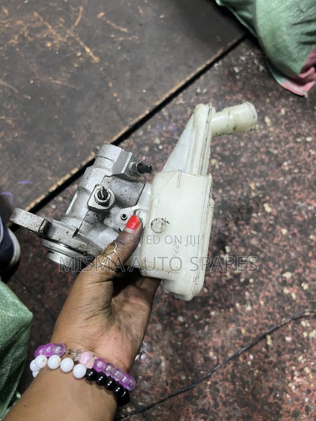 Nissan Tiida Master Cylinder