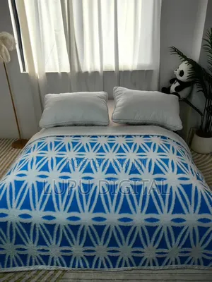 Cozy Woolen/Sherpa/Fleece Throw Blankets Stocked 200cm by 230cm