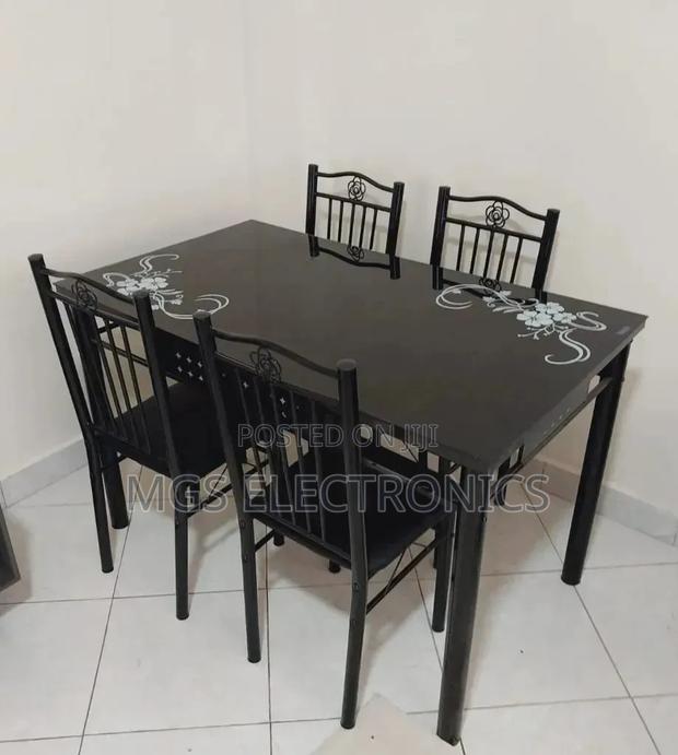 Executive 4 Sitter Dinning Table