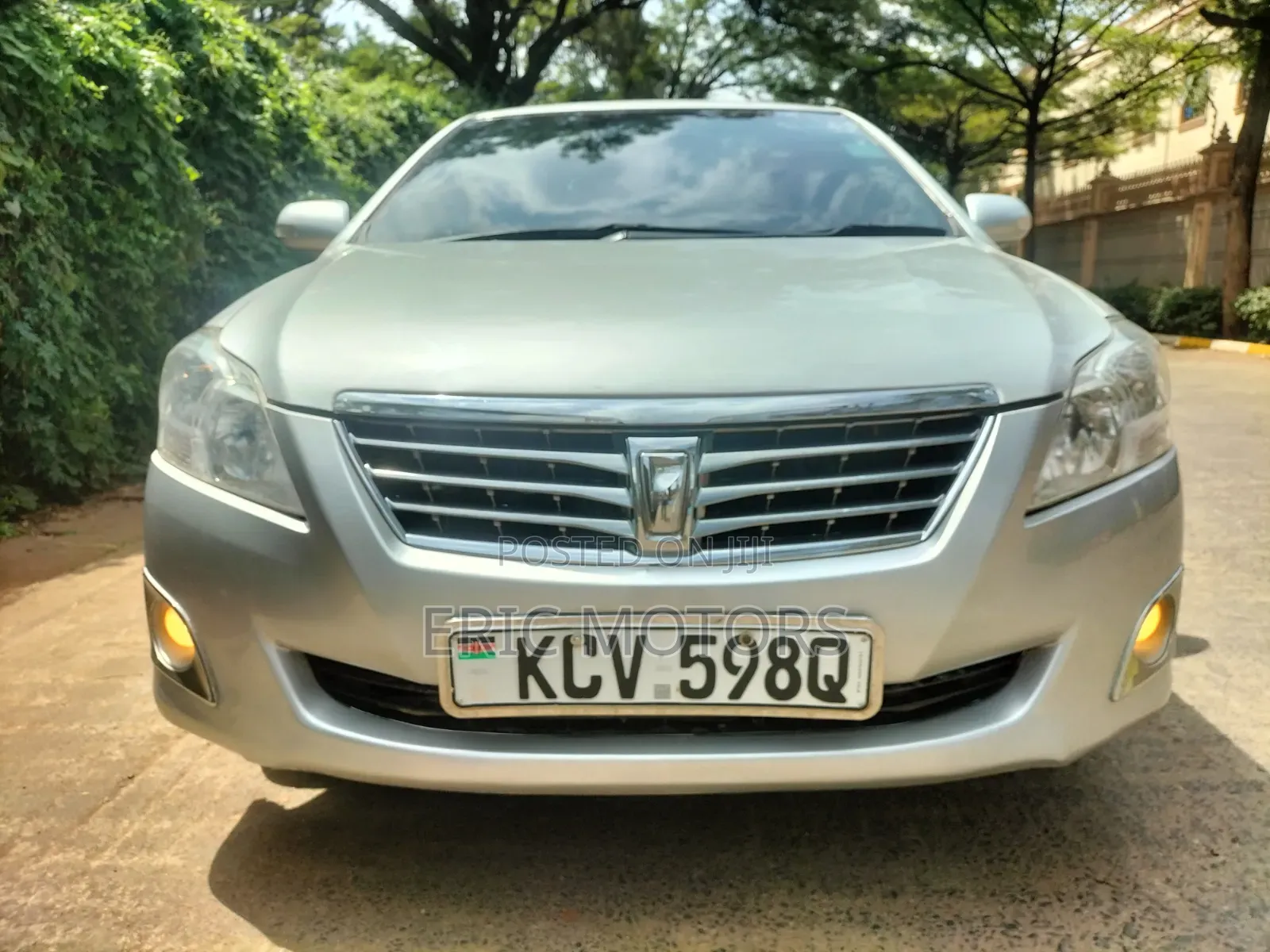 Toyota Premio 2012 Silver