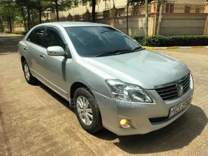Toyota Premio 2012 Silver