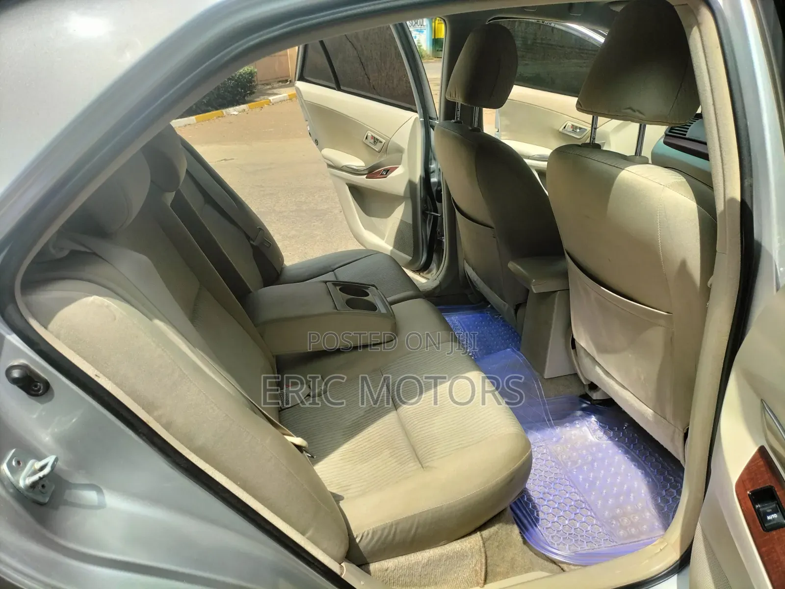 Toyota Premio 2012 Silver