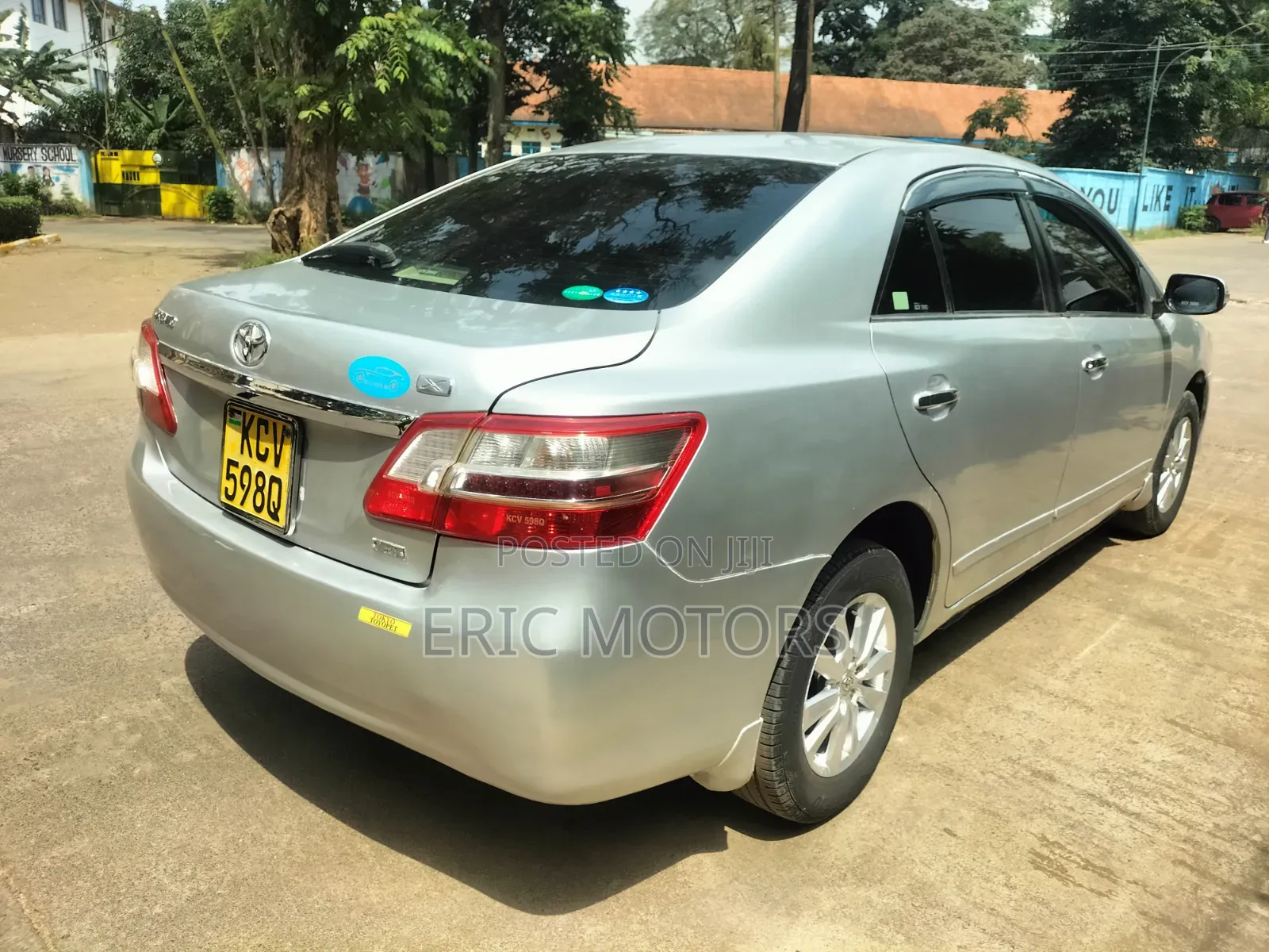 Toyota Premio 2012 Silver