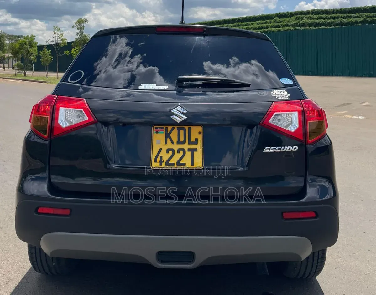 Suzuki Escudo 2016 Black