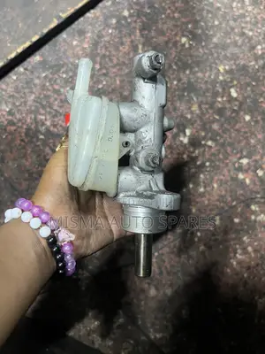Noah Voxy Master Cylinder