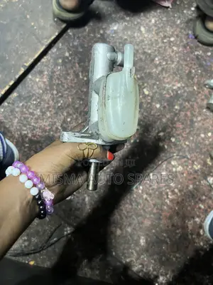 Noah Voxy Master Cylinder