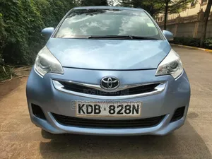 Toyota Ractis 2014 Blue
