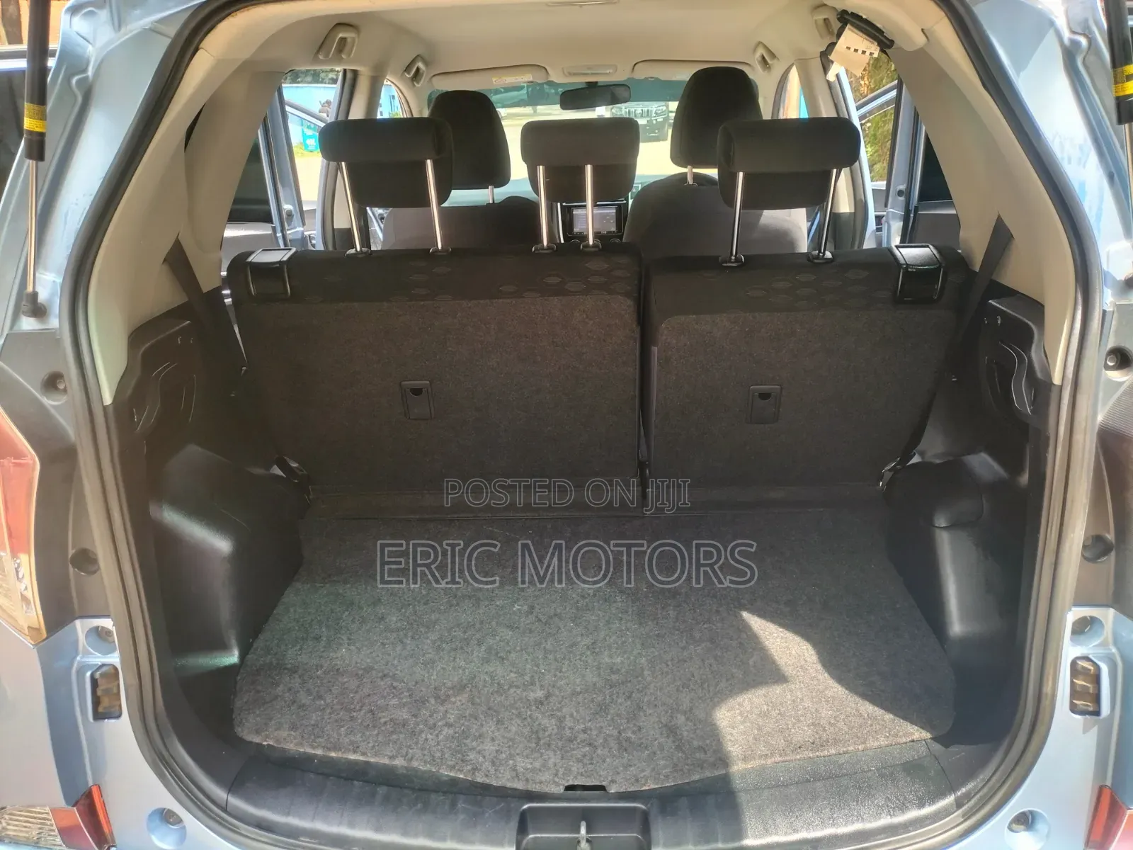 Toyota Ractis 2014 Blue