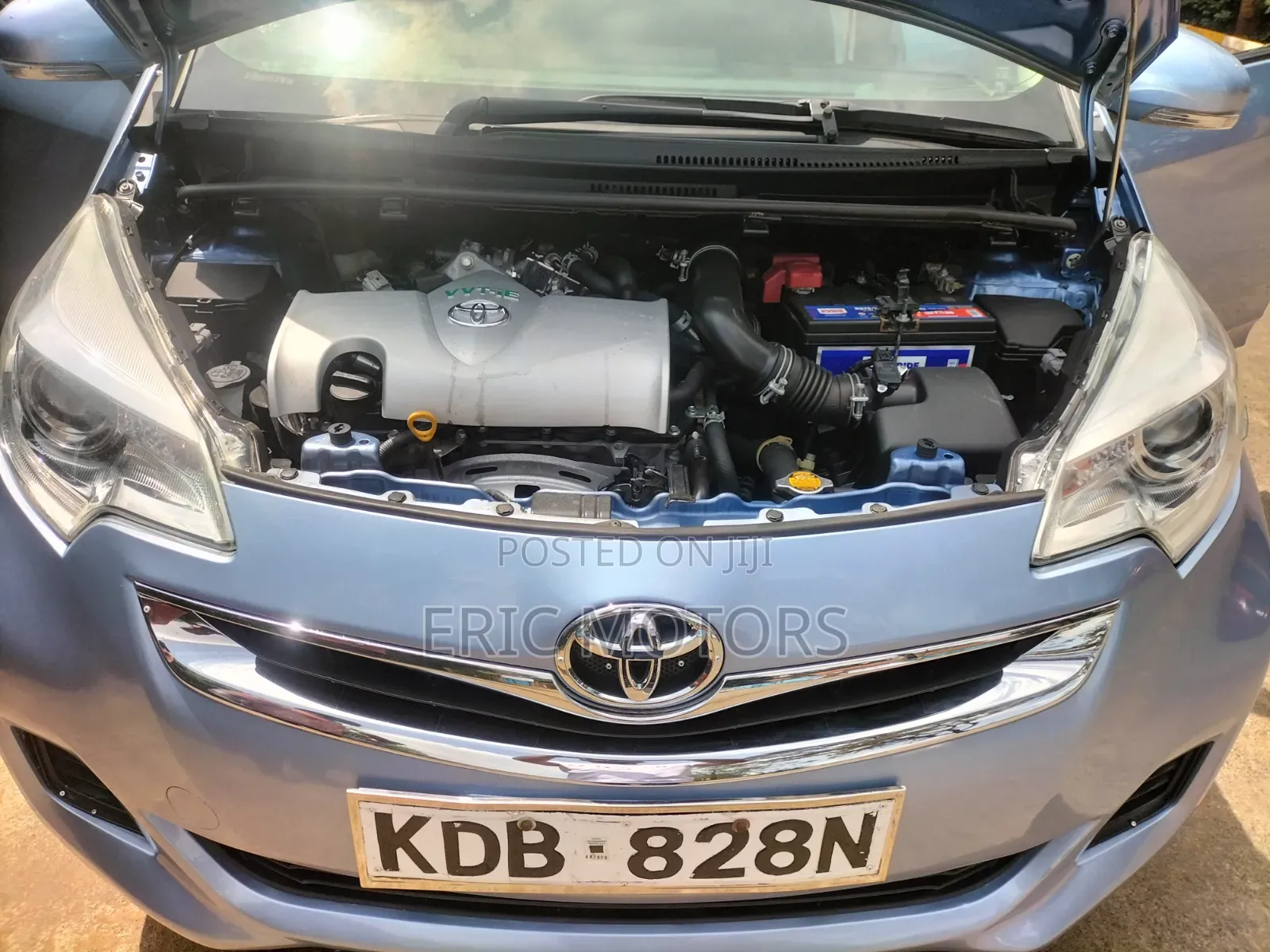 Toyota Ractis 2014 Blue