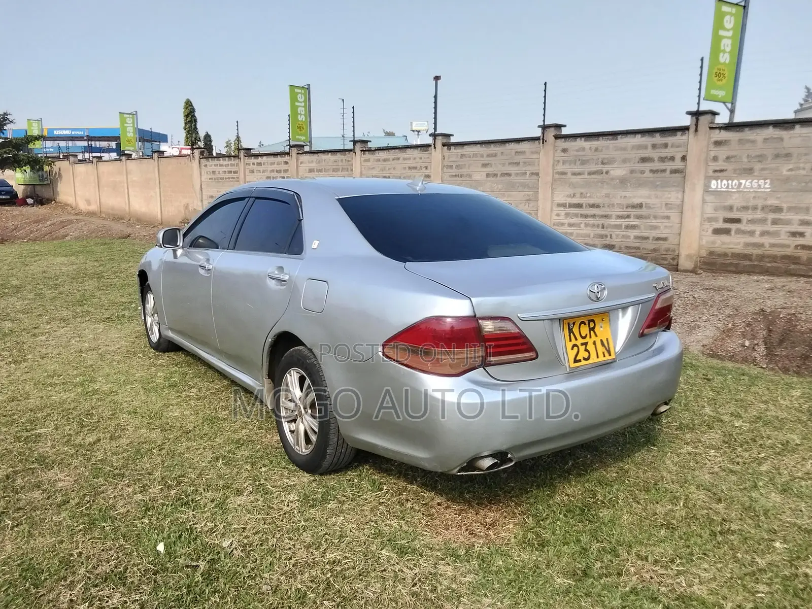 Toyota Crown 2011 Silver
