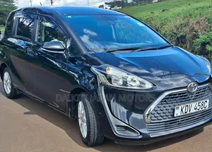 Toyota Sienta 2018 Black