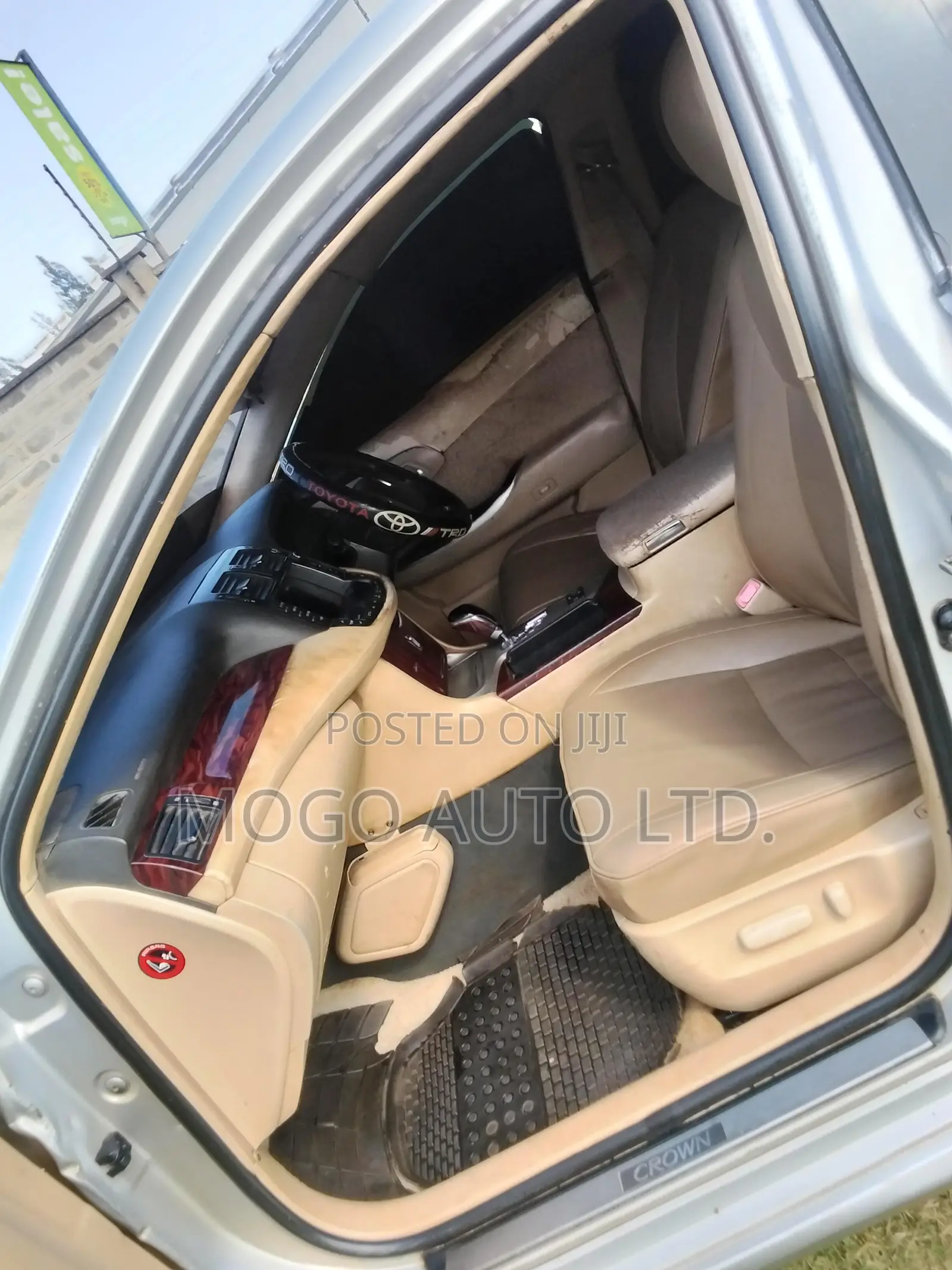 Toyota Crown 2011 Silver