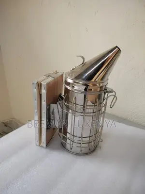 Modern Beekeeping Smoker