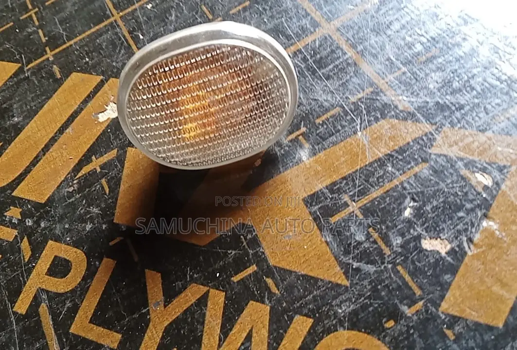 Wing Light Toyota Passo