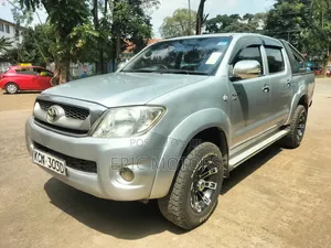 Toyota Hilux 2010 Silver