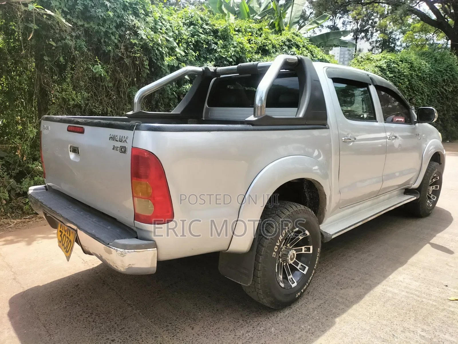 Toyota Hilux 2010 Silver