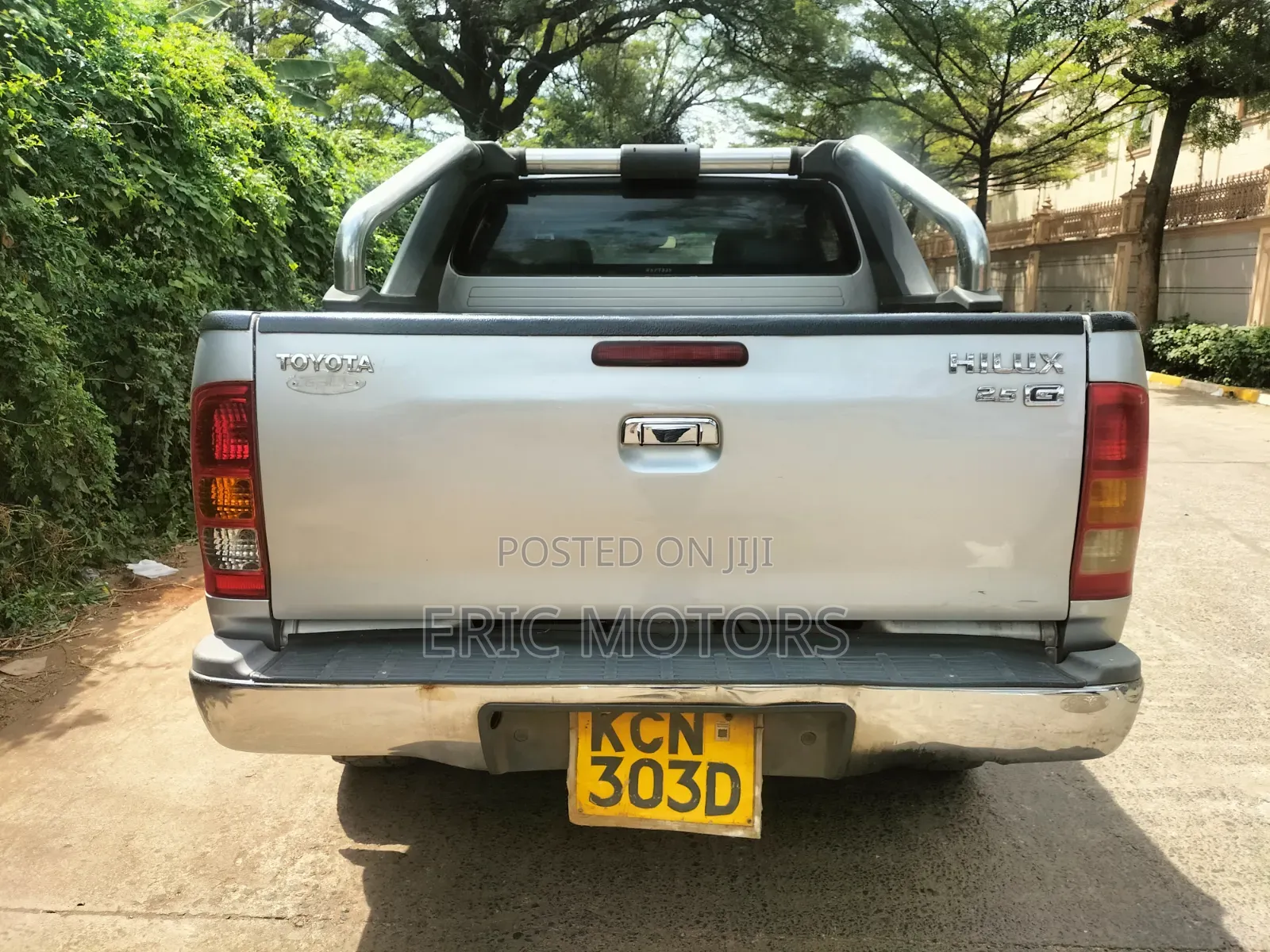 Toyota Hilux 2010 Silver