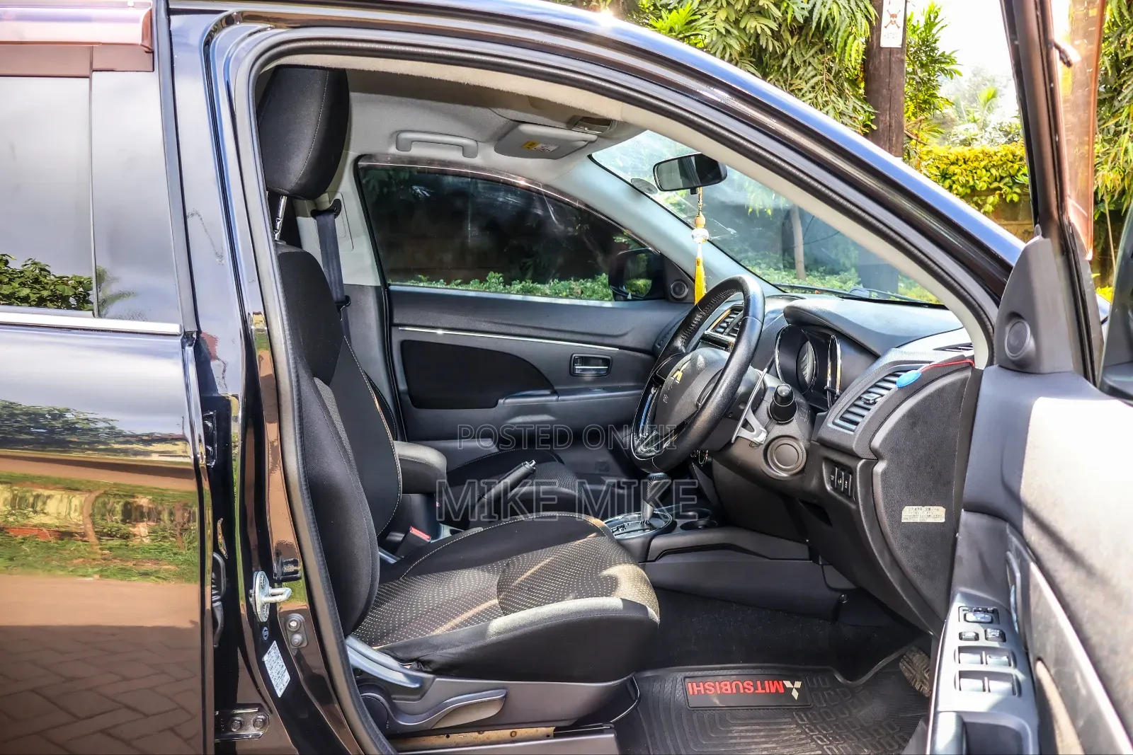 Mitsubishi RVR 2016 Black