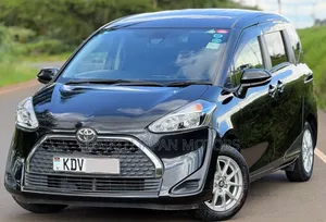Toyota Sienta 2018 Black