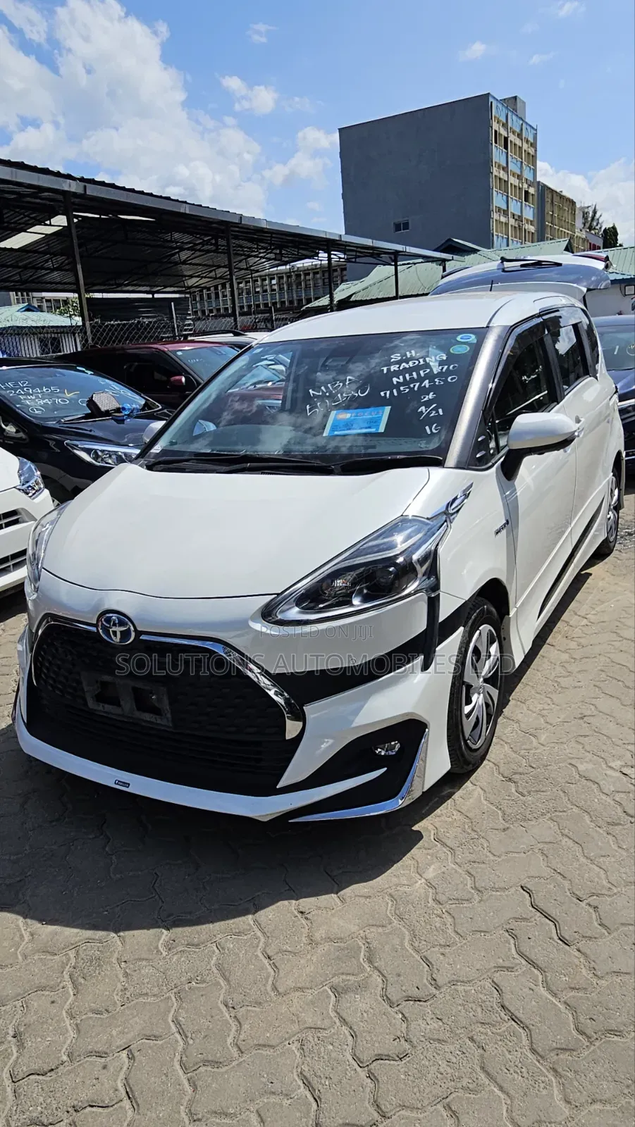 Toyota Sienta 2020 White