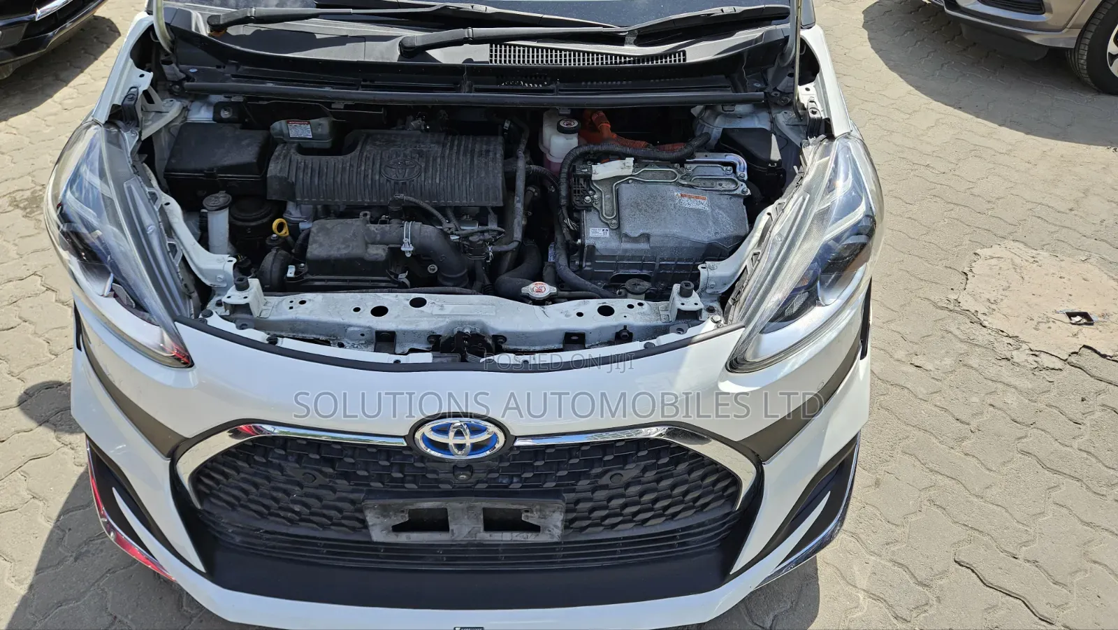 Toyota Sienta 2020 White