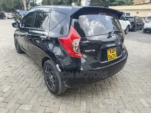 Nissan Note 2015 Black